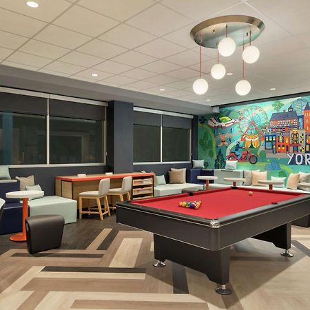 Tru By Hilton York Pa Hotell Exteriör bild